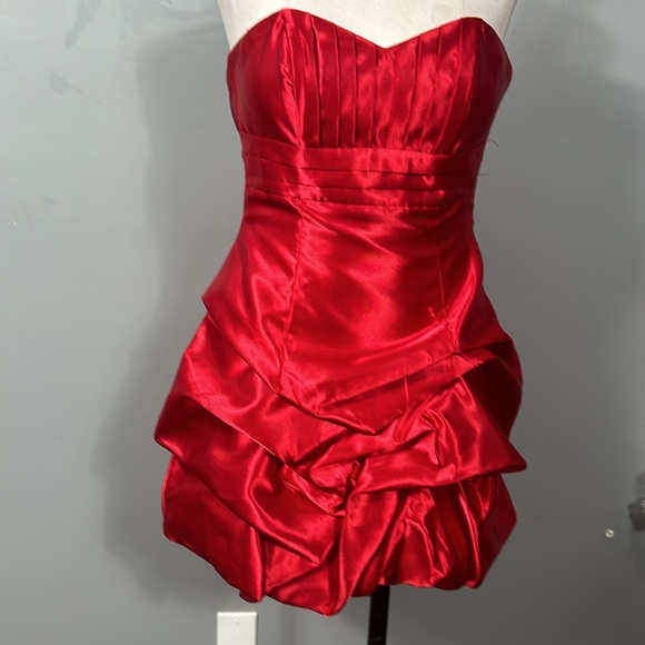 Gunne Sax Jessica McClintock Red Satin Strapless Dress Size 1 - Picture 4 of 11